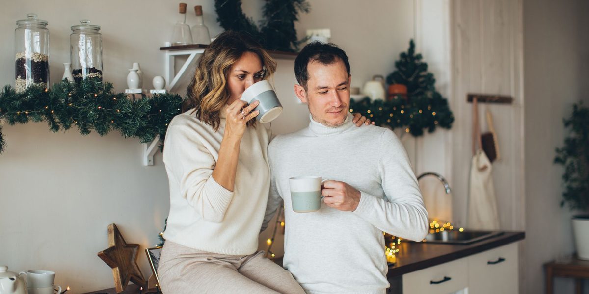 How to Rebuild a Relationship With an Adult Sibling
