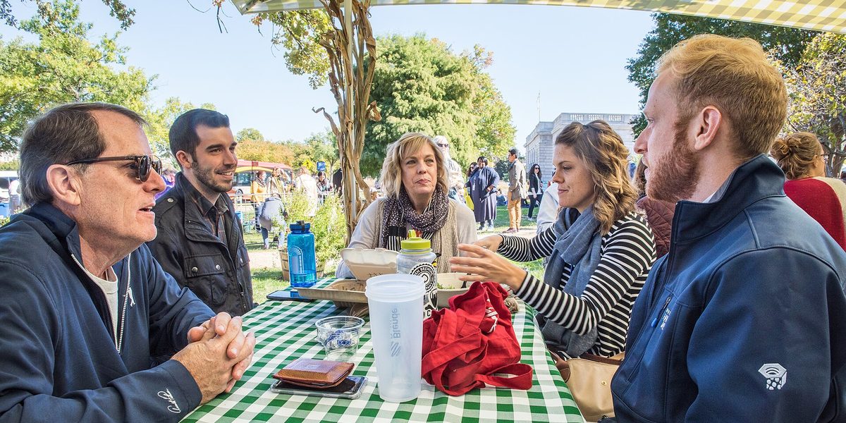 How to Run a Family Money Meeting Everyone Will Look Forward To