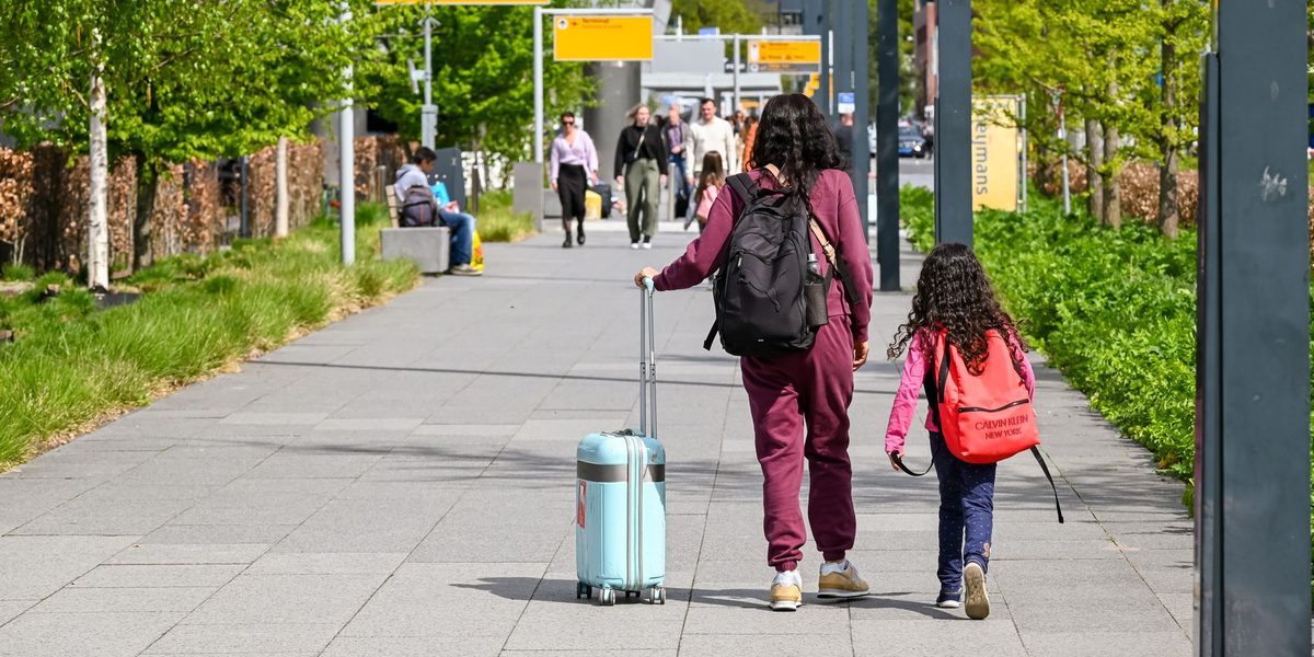 Flying With Kids of Different Ages: A Calm Plan for the Whole Travel Day