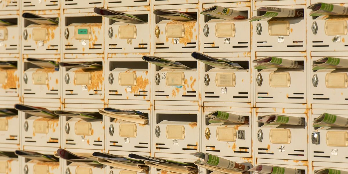 Taming Paper Clutter: Mail, Schoolwork, and the Documents That Matter